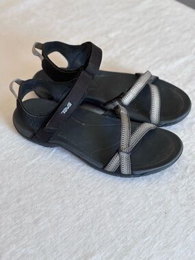 Teva Verra Women’s Velcro Walking Sandals Antiguous Black Multi Size 8
